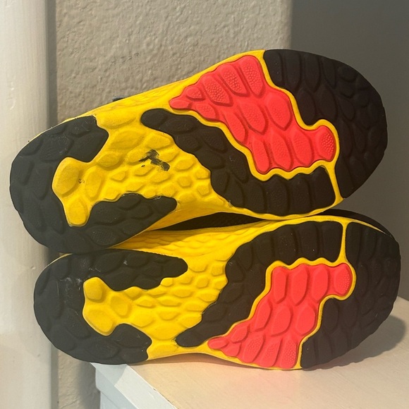 New Balance Kids Arishi V4 Hook & Loop Shoe, Navy/Red, Size 8 Toddler - Picture 6 of 9